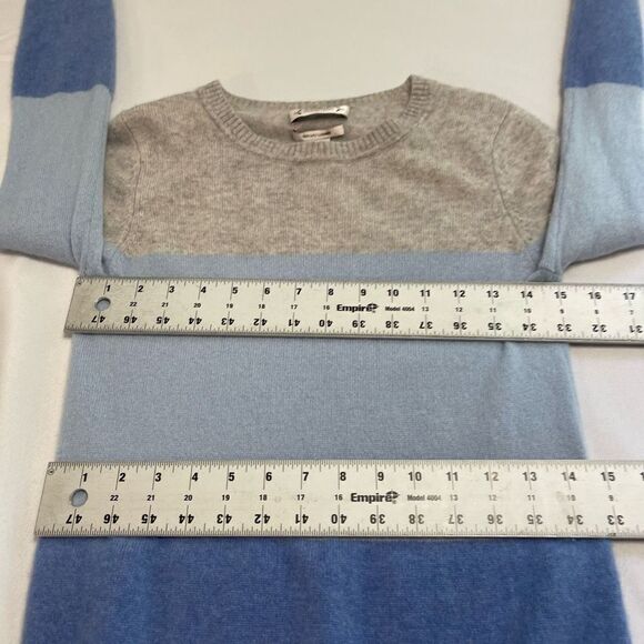 Nanette Lepore 2Ply Cashmere Grey Blue Sweater Size Medium - Picture 3 of 7
